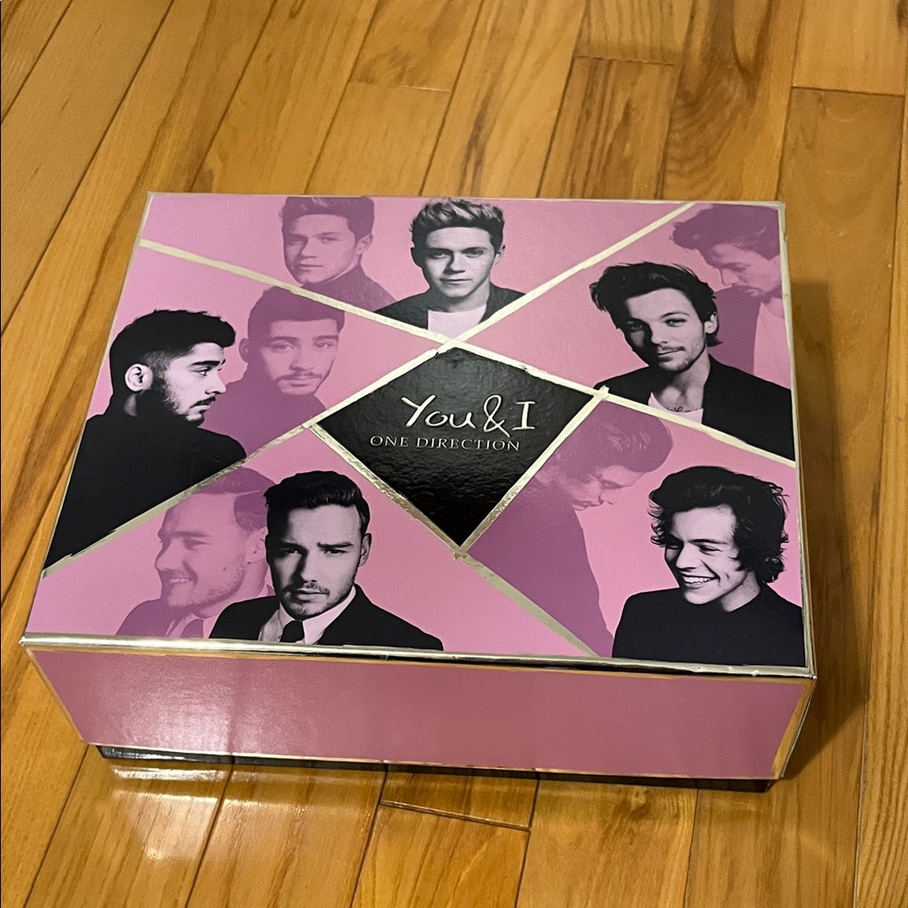 1D You & I Box
